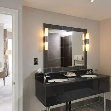 מלון The Belsfield 4*