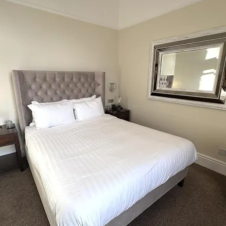 Hotel The Belsfield 4*